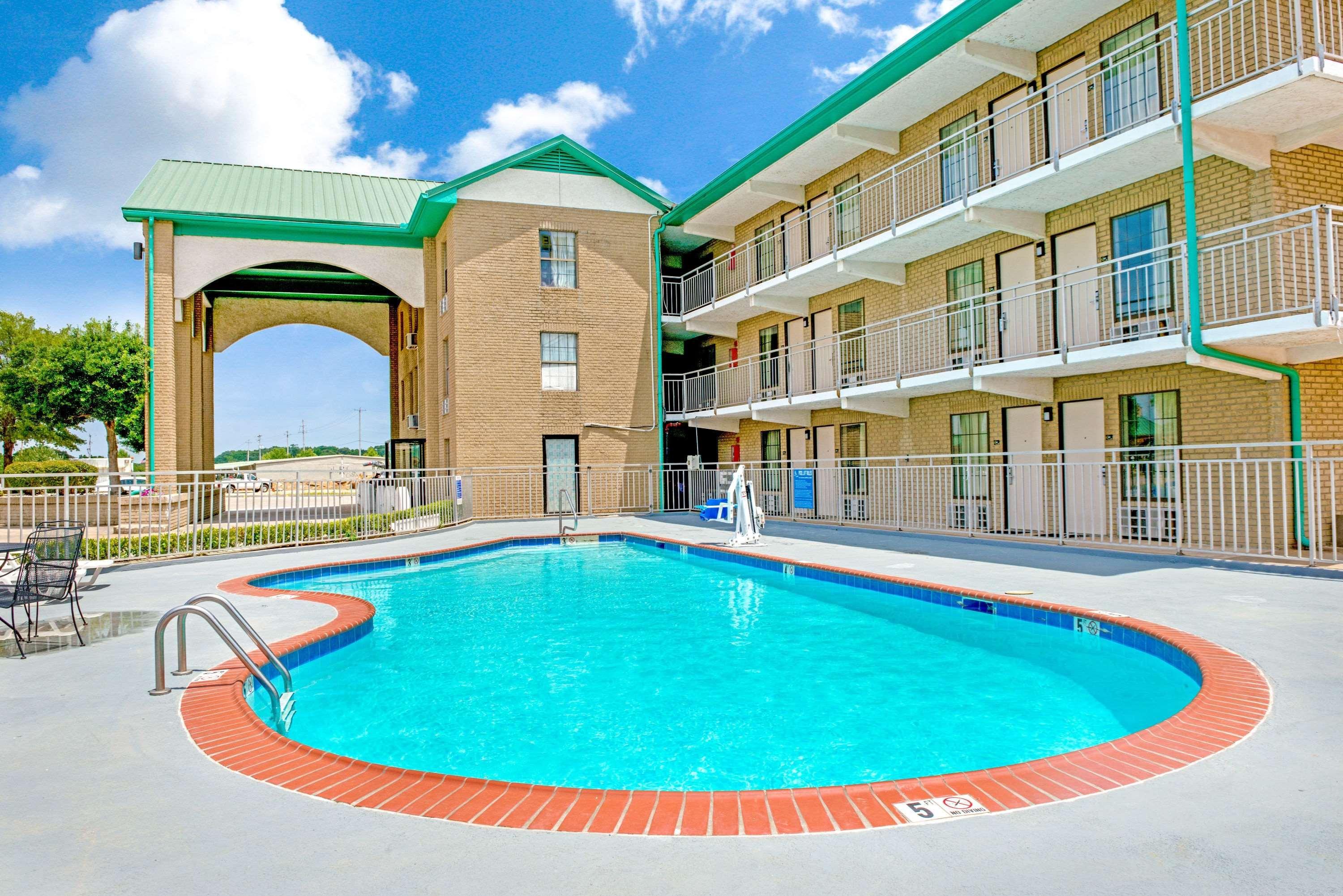 Super 8 By Wyndham Lakeland Exteriör bild
